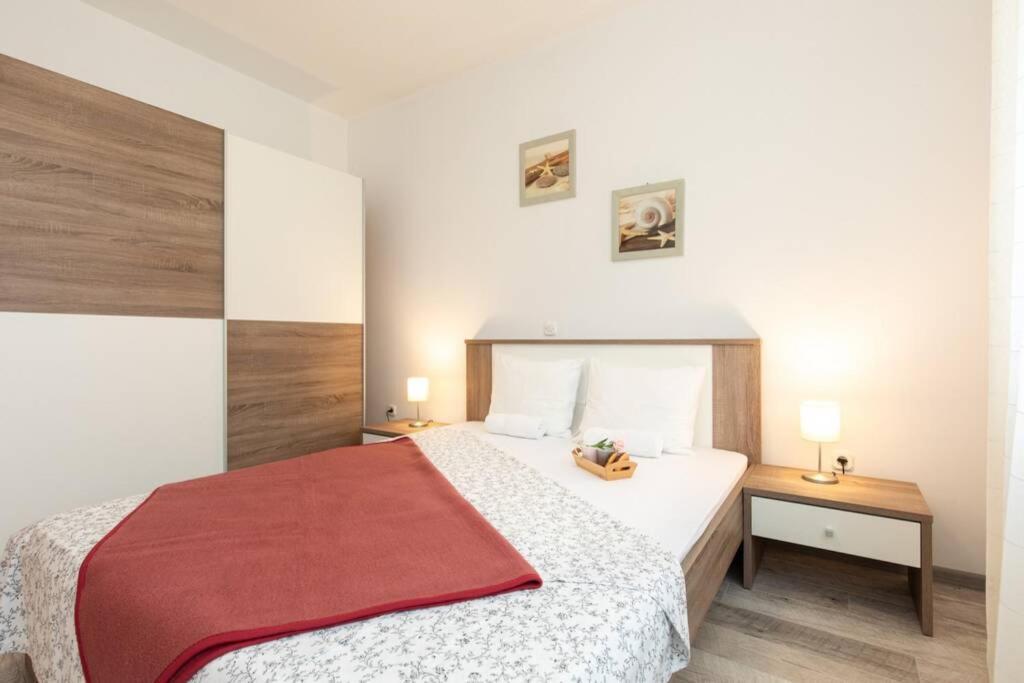 Apartments Doris, Krk Krk Town Kültér fotó