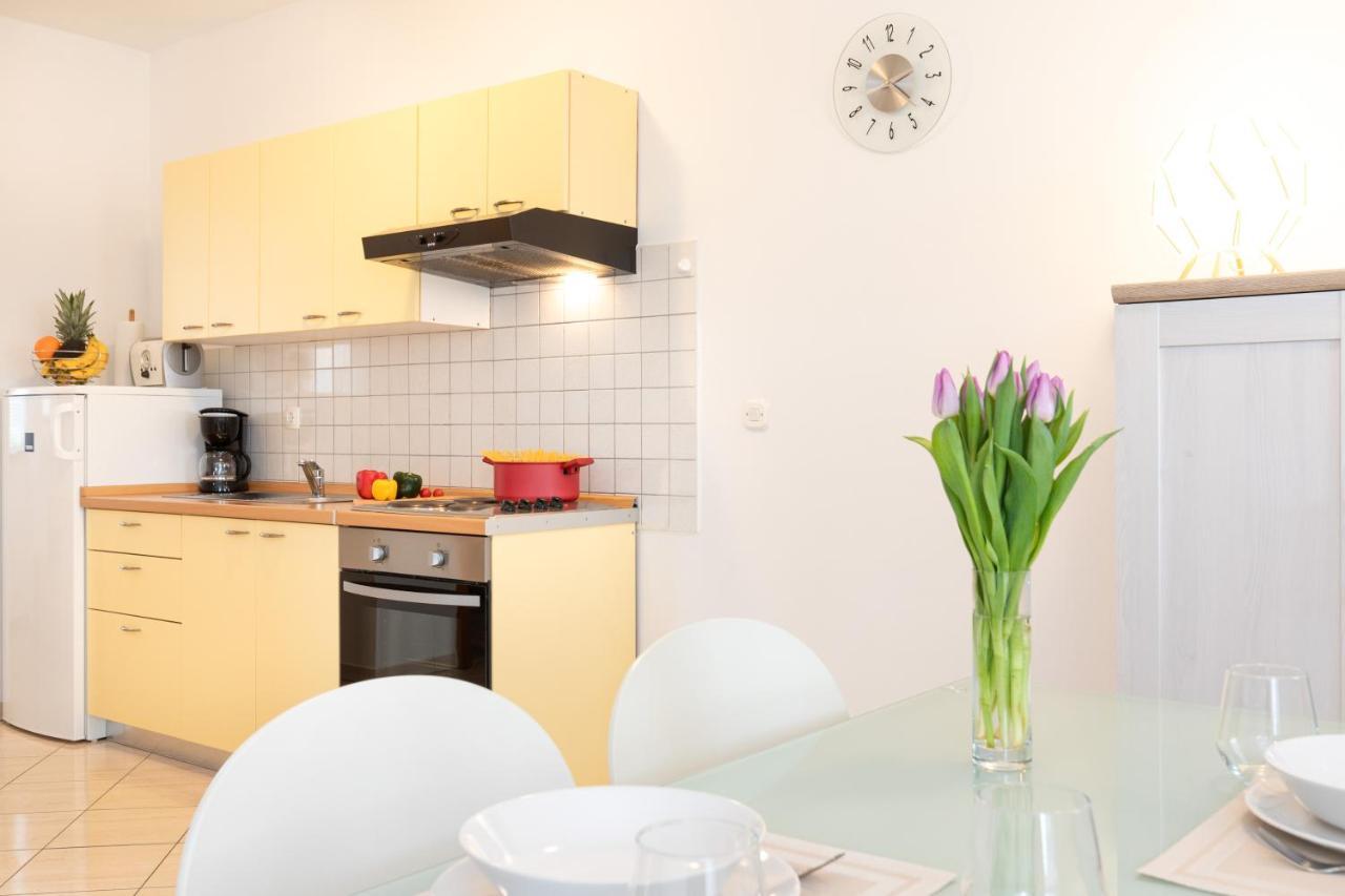 Apartments Doris, Krk Krk Town Kültér fotó